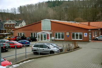 Ex-Verkehrsamt Adorf wird zum Gewerbestandort - Die ehemalige Zulassungsstelle in Adorf wird Gewerbestandort mittelständischer Unternehmen.