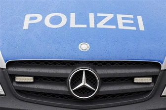 Exhibitionist in Bernsdorf unterwegs - Polizei sucht Hinweise - 