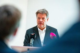 Existenzangst: Unternehmer aus dem Erzgebirge wollen Brandbrief an Robert Habeck schreiben - An das Bundeswirtschaftsministerium und Minister Robert Habeck soll demnächst ein Brandbrief von Unternehmern aus dem Erzgebirge gehen.