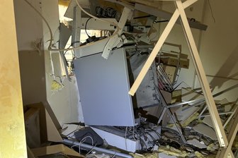 Explosion im Inneren des Plauener Kauflands: Wie ist der Ermittlungsstand? - Nachdem der Geldautomat im Haselbrunner Kaufland Ende April in die Luft gesprengt worden war, bot sich den Einsatzkräften dieses Bild.
