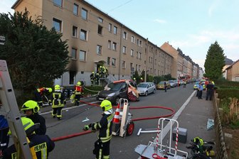 Explosion im Keller eines Mehrfamilienhauses -