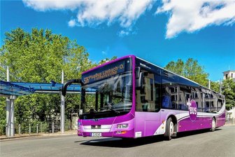 Express-Bus nach Limbach-Oberfrohna hält wieder an der Zentralhaltestelle in Chemnitz - Der Plus- oder Express-Bus 526 verkehrt zwischen Chemnitz und Limbach-Oberfrohna ab Montag wieder planmäßig.