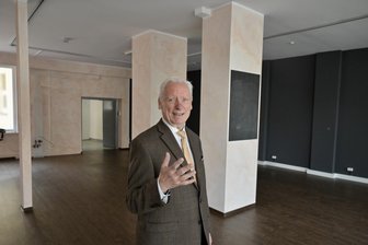 Extra aus den USA nach Zwickau gekommen: Eigentümer sucht Mieter für früheren „Barrique“-Laden - Hauseigentümer Wolfgang Gowin stellt sich etwas ganz Bestimmtes für das Erdgeschoss des Hauses am Hauptmarkt 22/23 vor.