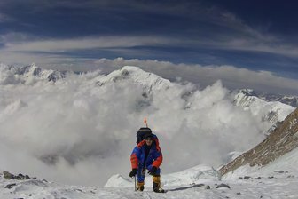 Extrembergsteiger Jost Kobusch startet zum Mount Everest - Jost Kobusch im Jahr 2016 bei der Solobesteigung der Annapurna (8091 Meter).
