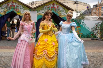 Fabulix im Erzgebirge: Eintrittspreise und Spartipps für Festivalbesucher - Wo trifft man Prinzessinnen? In einer Woche Märchenfilmfestival in Annaberg.