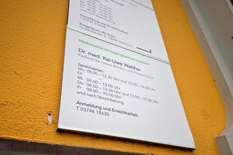 Facharzt-Praxis verlässt Auerbach: Wohin Patienten jetzt gehen können - Die Praxis von Pulmologe Kai-Uwe Walther soll zum 1. Juli aus Auerbach wegziehen. So will es die Paracelsus-Klinik Schöneck/Adorf.