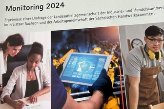 Fachkräftemangel: Sachsen und die demografische Falle - Titelblatt des Fachkräftemonitorings.