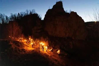 Fackelwanderungen durch die Binge in Geyer - Termine für die Fackelwanderungen sind Freitag, 12. Januar, und Freitag, 19. Januar.