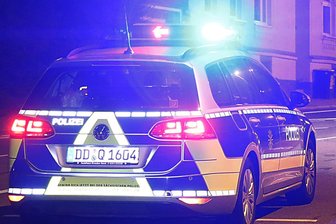 Fahndung: Polizei sucht mit Kamerabildern nach Tätern -