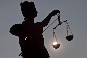 Fahrlässige Tötung: Busfahrer muss 3600 Euro Strafe zahlen -