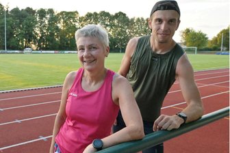 Falkensteiner Stundenlauf: Alles bereit für ein spannendes Finale - Ulrike Mahl von den Elsteraner Waldläufern und Patrick Rink vom VfB Lengenfeld haben beim dritten Lauf der Stundenlaufserie die meisten Meter zurückgelegt.