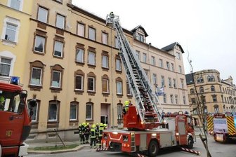 Falscher Alarm - Großaufgebot der Feuerwehr in der Zietenstraße -