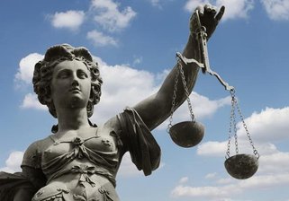 Falscher Anwalt will gegen Richter am Plauener Amtsgericht vorgehen -