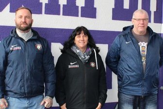 Fanprojekt feiert 25. Geburtstag - Dreigestirn: Michael Scheffler (l.), Karolin Hambeck und Frank Steinbach lenken und leiten das Auer Fanprojekt. 