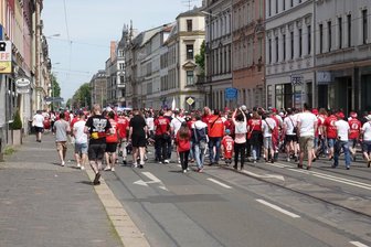 Fans feiern ihren FSV mit Fanmarsch und der Einweihung der Ecke der Legenden - 