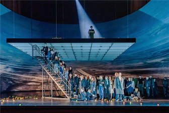 Fantasien von Allmacht und ihre Folgen - Futuristischer Szene? "Der Sturz des Antichrist" in Leipzig.