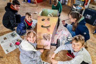 Farbenfroher Flitzer geht im Freizeitzentrum an den Start -