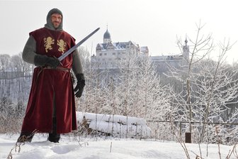 Fasching, Ostrock und Familienspaß: Acht Tipps für das Ferienwochenende in Mittelsachsen - Mit Ritter Günther geht es auf der Rochsburg am Wochenende auf Winterreise.