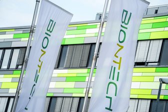 Fast 1.900 Jobs in Gefahr: Biontech schließt Standorte - Biontech forscht an mRNA-Medikamenten gegen Krebs und andere Krankheiten. (Archivbild)