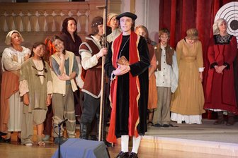 Fast 1000 Besucher erleben "Luther in Zwigge" -