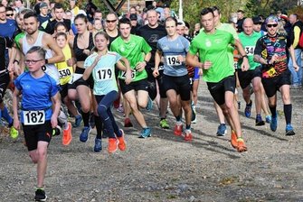 Fast 200 Starter beim Lauf um das Lindaer Sportcenter - Lindaer Crosslauf "Rund um das Sportcenter".