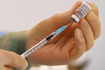 Viele Mitarbeiter im Gesundheits- und Pflegesektor sind nicht geimpft.