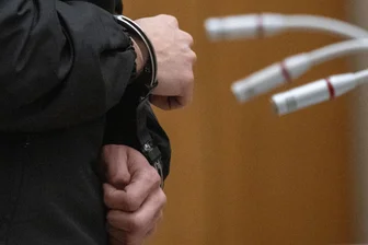 Fast ein Kilo Heroin geschmuggelt: Angeklagte schieben sich gegenseitig die Schuld zu - Symbolbild: Zwei Drogenkuriere wurden am Landgericht Chemnitz verurteilt.
