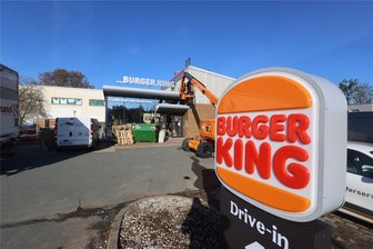 Fast-Food-Flaute in Zwickau: McDonald’s und Burger King haben geschlossen - Das Burger-King-Restaurant in Zwickau wird derzeit umgebaut und ist daher geschlossen.