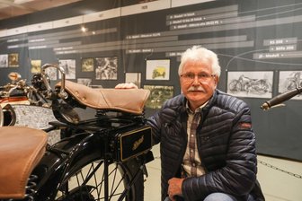 Der Vater von Siegfried Claus aus Chemnitz fuhr bis Mitte der 1950er-Jahre ein Schüttoff-Motorrad. Für ihn ist der Besuch der Ausstellung eine Erinnerung an die Kindheit.