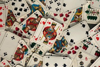 Fasten-Tagebuch: Das Ass im Ärmel - Die Karten der beiden Kartendecks - eines in Reisegröße, das andere in einer Spielkarten-gewöhnlichen Größe.