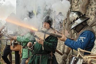 Faszination Mittelalter: Wie Mylau eine Musterung erlebte - 