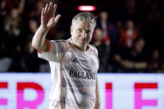 FC Erzgebirge Aue: Ehemaliger Bayern-Spieler wird neuer Sportdirektor - Michael Tarnat.