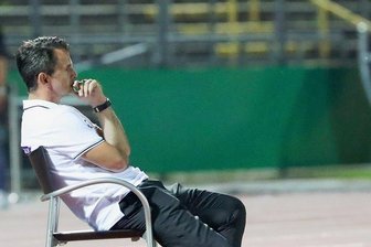 FC Erzgebirge Aue: Ex-Trainer Dirk Schuster traut den Veilchen den Klassenerhalt zu - Trainer im Wartestand - Dirk Schuster ist bereit für eine neue Herausforderung. 