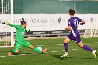 FC Erzgebirge Aue: Gelungener erster Test für Neu-Trainer Härtel - Omar Sijaric (rechts) trifft zum 2:2 für den FC Erzgebirge Aue.