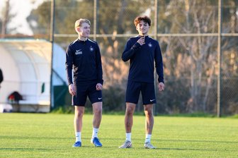 FC Erzgebirge Aue: Mit den Profis im Trainingslager – Wer sind die beiden U19-Talente? - Die beiden U19-Jungstars im Trainingslager des FC Erzgebirge Aue: Hugo Kaps (links) und Neo Constantino Lima Stacziwa.