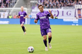 FC Erzgebirge Aue ohne etatmäßigen Linksverteidiger: Seiffert fällt mit Schlüsselbeinbruch aus - Moritz Seiffert fehlt den Veilchen wochenlang.