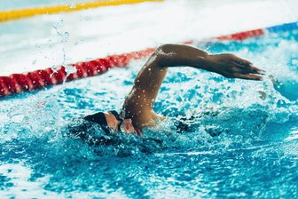 FC Erzgebirge Aue richtet Schwimmspiele auf dem Zeller Berg aus - Ein Vorkampf der Erzgebirgsspiele im Schwimmen geht am Sonnabend in Aue durchs Becken.