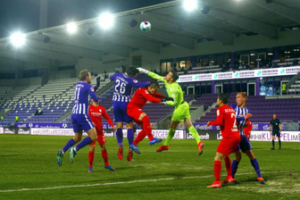 FC Erzgebirge Aue schlägt Aufstiegsaspiranten Bochum mit 1:0 - 