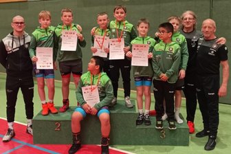 FC Erzgebirge Aue schraubt an Länderwertung mit: Diese Veilchenringer holen Medaillen - Die Auer Ringer der AK U 10 und U 12 haben bei der mitteldeutschen Meisterschaft vier Podestplätze belegt.