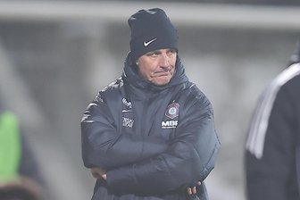 FC Erzgebirge Aue: Wie geht es mit Cheftrainer Härtel weiter? „Das ist das Problem“ - Cheftrainer Jens Härtel musste erneut mit ansehen, wie seine Mannschaft wertvolle Punkte aus der Hand schenkte.