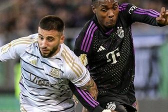 FC Erzgebirge: Schafft dieser Ex-Auer mit Drittligist 1. FC Saarbrücken die nächste Pokalsensation? - „Danach war Feiern ausnahmsweise mal erlaubt“: Calogero Rizzuto (li.) im Laufduell mit Mathys Tel beim 2:1-Sieg gegen den FC Bayern.