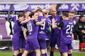 Jubel beim FC Erzgebirge Aue: