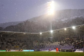 FC Erzgebirge: So viel Geld brachte das Crowdfunding zum "Erzgebirgsstadion" - „Der Stolz einer ganzen Region“: Das Erzgebirgsstadion darf zumindest ein weiteres Jahr Erzgebirgsstadion heißen. Foto: Picture Point
