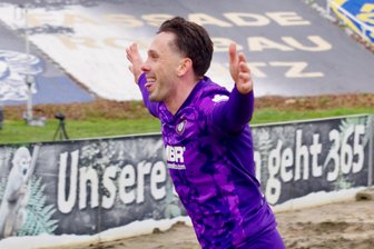 FCE-Profi nach Siegtor bei Startelf-Comeback: „Totale Gefühlsexplosion“ - Marcel Bär schoss seinen FCE zum Sieg, als wäre er nie weg gewesen. Nach Abpfiff gab es Sprechchöre von den Fans.
