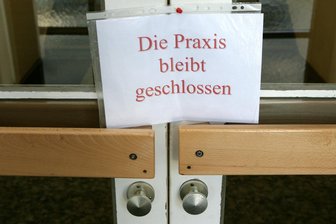 Fehlende Hausärzte in Chemnitz: Patienten fürchten langen Weg zum Arzt - Einen Hausarzt im Wohnumfeld zu finden, dürfte in den nächsten Jahren im Heckert-Wohngebiet schwieriger werden. 