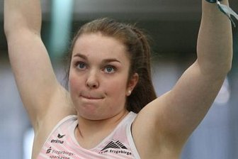 Fehlendes Flugpersonal sorgt für Verwirrung im deutschen Team - Jolina Lange vom LV 90 Erzgebirge, hier während ihres Auftritts bei den deutschen Titelkämpfen der Jugend im Sindelfinger Glaspalast, hat zur Europameisterschaft der U 18 den 5. Platz im Kugelstoßen erreicht. Mehrere Dinge hinderten sie an einem besseren Resultat. 