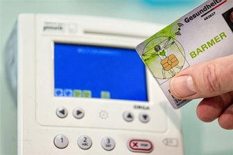 Fehler im digitalen Gesundheitssystem lassen E-Rezepte in Apotheken platzen - Die Einführung des E-Rezepts, das im Gesundheitssystem vieles erleichtern soll, läuft alles andere als problemlos. Im Bundesgesundheitsministerium scheint es dazu an Problembewusstsein zu mangeln.