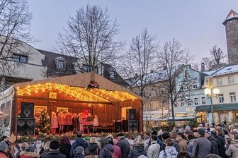 Fehlt für Weihnachtsmärkte im Vogtland Personal? - Zum letzten Mal gab es in Auerbach coronabedingt 20219 einen Weihnachtsmarkt. In diesem Jahr drohen neue Probleme.