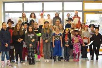 „Felicitas Kunterbunt“: Sporthalle in Eppendorf verwandelt sich in Musicalbühne - Die Proben zum Musical „Felicitas Kunterbunt" der Heiner-Müller-Oberschule Eppendorf laufen auf Hochtouren.