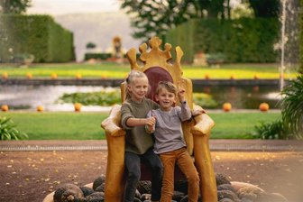 Ferien: Herbstspaß beim Kürbisfestival in Lichtenwalde - Ferienkinder können im Schlosspark Lichtenwalde derzeit so einiges entdecken.